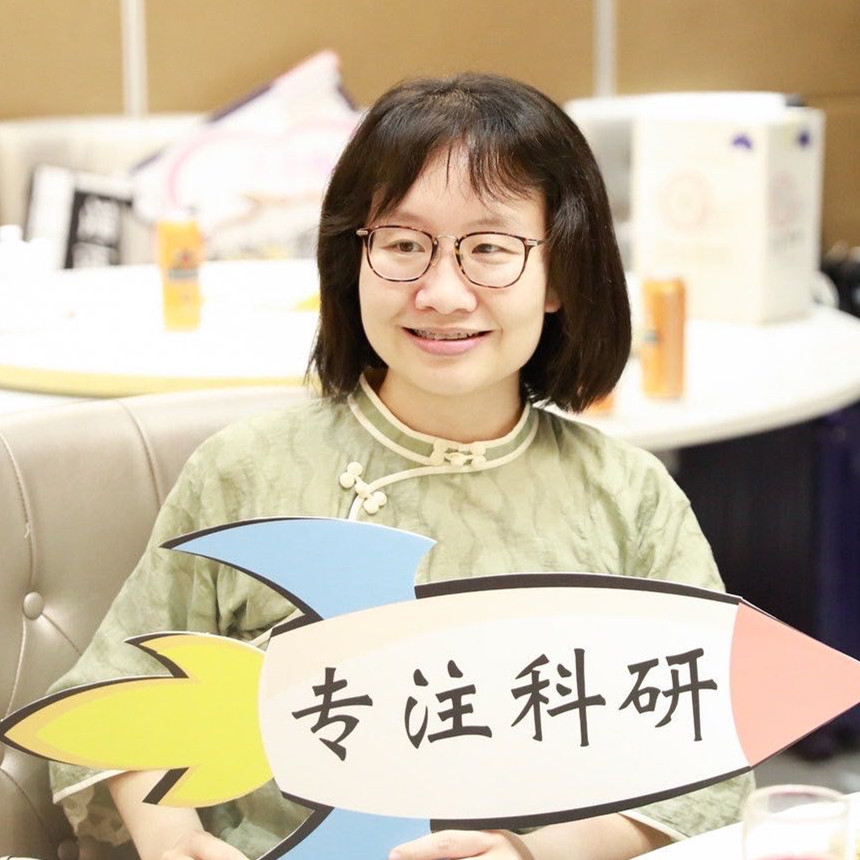 Mujun Zhou